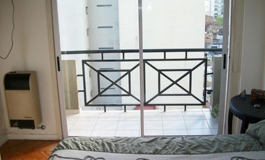 3 AMBIENTES EN DUPLEX AL CONTRAFRENTE CON 2 BAÑOS COMPLETOS