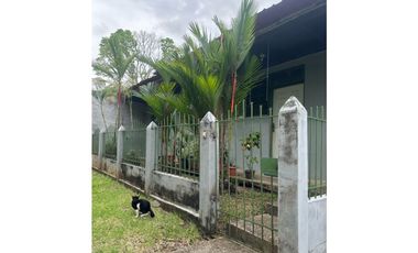 Se vende casa en ancon ubicada en Paraíso (AA)