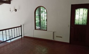 Casa en Arriendo en Cerro Calán