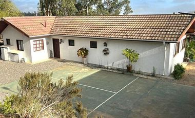 Casa en venta de 3 dorm. Altos de Santo Domingo San Antonio
