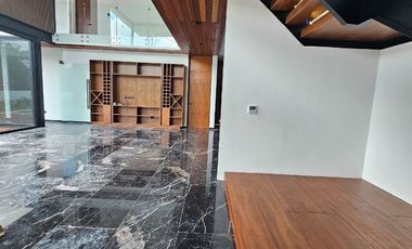 Casa de 5 recamaras una de ellas en PLANTA BAJA en Yucatán Country Club