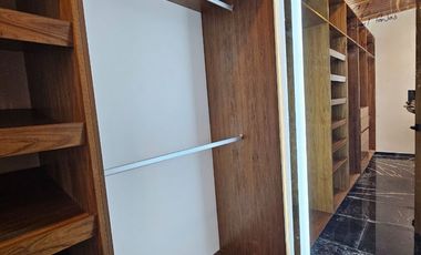 Casa de 5 recamaras una de ellas en PLANTA BAJA en Yucatán Country Club