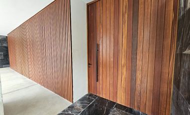 Casa de 5 recamaras una de ellas en PLANTA BAJA en Yucatán Country Club