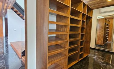 Casa de 5 recamaras una de ellas en PLANTA BAJA en Yucatán Country Club