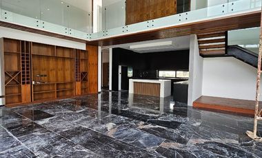 Casa de 5 recamaras una de ellas en PLANTA BAJA en Yucatán Country Club