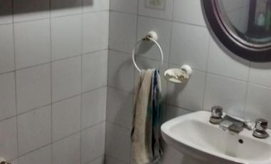 Casa con pileta en VENTA en 495 y 16 de Gonnet u$d130.000.- De Bona Propiedades (221)422----