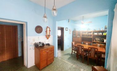 EN VENTA- CASA DE 3 DORMITORIOS - BAIGORRIA