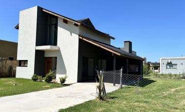 Venta Casa - Barrio Privado Los Arces / La Cañada de Pilar