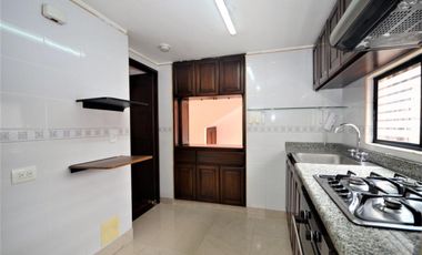casa en arriendo en parque central bavaria. Cod A12838304