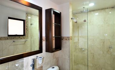 casa en arriendo en parque central bavaria. Cod A12838304