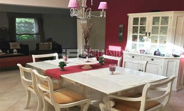 Daniela Esteche Realty & Home. Venta Propiedad en Villa Olivos