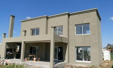 Muy linda casa en Vistas - Puertos de Escobar