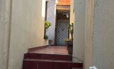Casa PH en venta en Lanus Este
