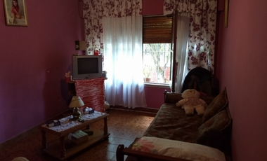 Venta Casa 3 Amb Temperley Gran Patio y quincho