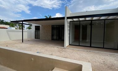 Casa en venta una planta Mérida Yucatán, Privada Rocío Country Living