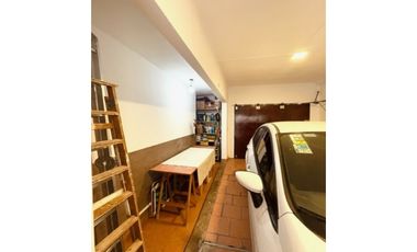 VENTA HERMOSA CASA EN PH 4 AMB. PATIO CON PARRILLA. GARAGE.PERMUTA