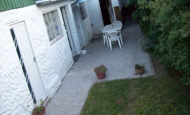 VENTA URGENTE... EN BLOQUE CASA 4 AMBIENTE MAS DPTO 3 AMBIENTES.