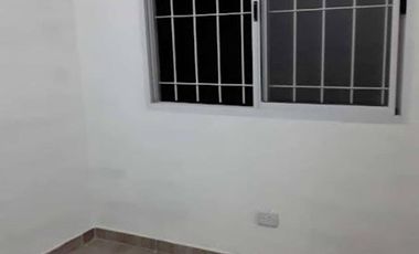 VENTA URGENTE... EN BLOQUE CASA 4 AMBIENTE MAS DPTO 3 AMBIENTES.