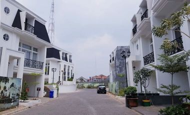 Townhouse mewah di Lengkap Fasilitas dan Kolam Renang di Meruya mulai dari 6 Milyar