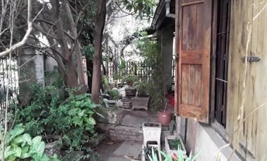 Villa Luzuriaga, Casa a refaccionar, lote 10x20m, 3 amb. cochera 2 autos, , venta Urgente