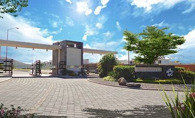 Casa de 3 rec., alberca, terreno 185 m2 en Real Santa Fe, Xochitepec, Mor.