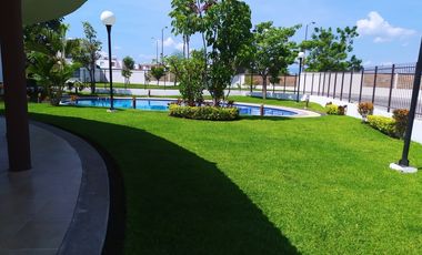 Casa de 3 rec., alberca, terreno 185 m2 en Real Santa Fe, Xochitepec, Mor.