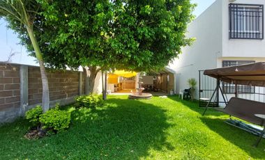 Casa de 3 rec., alberca, terreno 185 m2 en Real Santa Fe, Xochitepec, Mor.