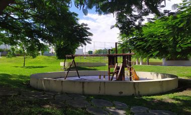 Casa de 3 rec., alberca, terreno 185 m2 en Real Santa Fe, Xochitepec, Mor.