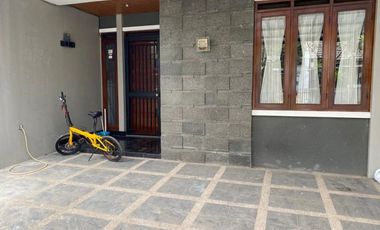 Di Sewakan Rumah Siap Huni 3 Kamar di Batununggal, Mengger Bandung