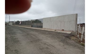 Terreno de arriendo en Montecristi por la tejedora