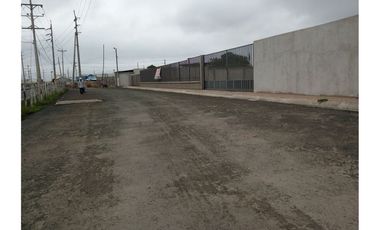 Terreno de arriendo en Montecristi por la tejedora