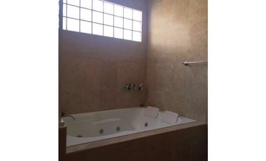 SE VENDE CASA UNIFAMILIAR El DORADO-2410PG