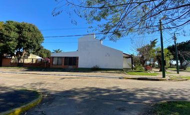 Casa en Venta Frente a las mejores playas de Ituzaingo