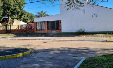 Casa en Venta Frente a las mejores playas de Ituzaingo