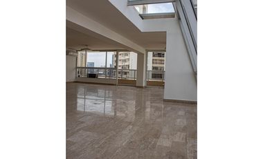 --Se Alquila Apto en PH Alarmar, Punta Paitilla--