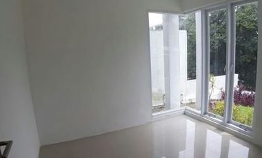 EXCLUSIVE Rumah Villa 2LT + Kolam Renang Pribadi di Jatinangor Sumedang dkt Unpad