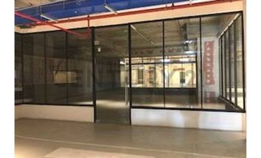 Arriendo local comercial en Américo Vespucio Sur