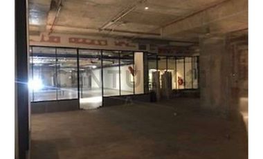 Arriendo local comercial en Américo Vespucio Sur