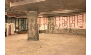 Arriendo local comercial en Américo Vespucio Sur