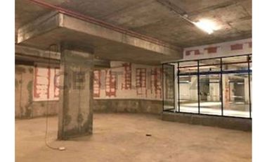 Arriendo local comercial en Américo Vespucio Sur