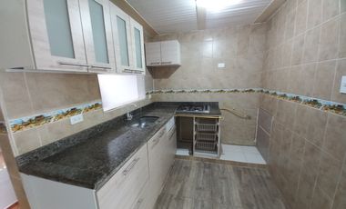 apartamento en arriendo en belalcazar piso 2. Cod A13709