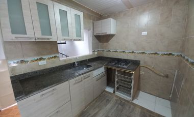 apartamento en arriendo en belalcazar piso 2. Cod A13709