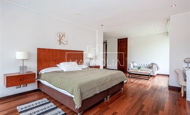 Casa en arriendo de 6 dorm. en Lo Barnechea