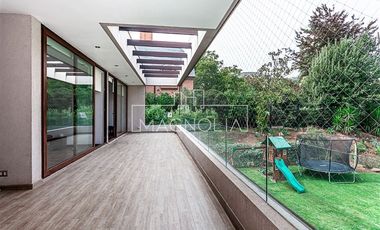 Casa en arriendo de 6 dorm. en Lo Barnechea