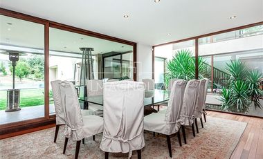 Casa en arriendo de 6 dorm. en Lo Barnechea