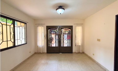 SE VENDE CASA TOTALMENTE INDEPENDIENTE EN ANCÓN (5)