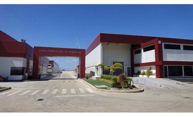 Bodega en Venta Zona Franca de las Américas, 700mts, $875,000.00