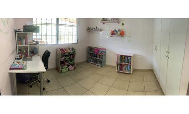 SE VENDE CASA EN BRISAS DEL GOLF OCCIDENTE EN $205,000 AM