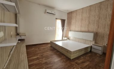 Rumah Bagus Furnished Di Komplek Bumi Sariwangi