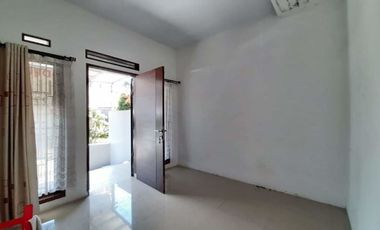 Rumah Modern Minimalis Strategis Siap Huni Istana Gardenia Cimahi
